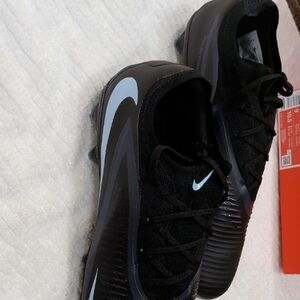 Nike Black and White Athletic Shoes